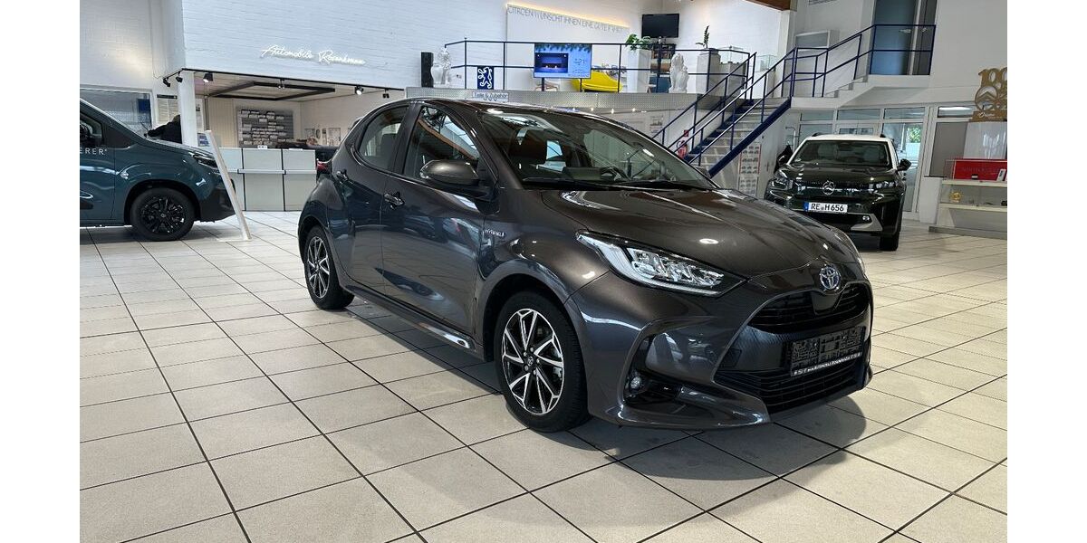 Toyota Yaris 63.000 km 16.990 &euro; Recklinghausen 45659