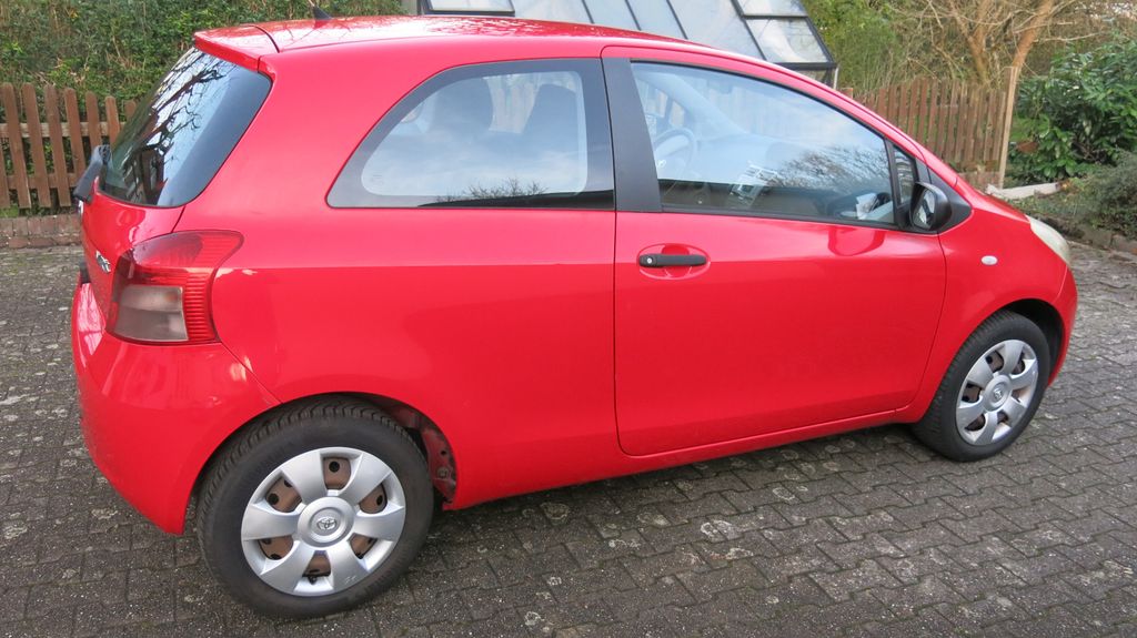 Toyota Yaris 203.000 km 1.590 &euro; Dortmund 44227