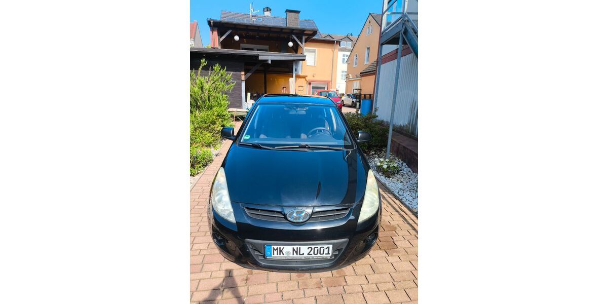 Hyundai i20 147.572 km 2.350 &euro; Dortmund 44388