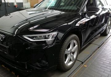 Audi e-tron 61.791 km 34.645 &euro; Hagen 58091