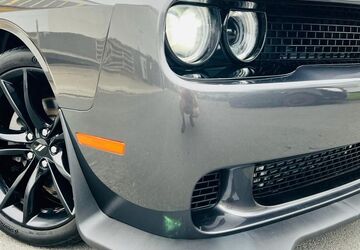 Dodge Challenger 94.000 km 28.899 &euro; Unna 59425