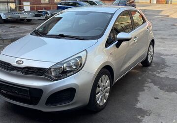 Kia Rio 78.000 km 5.349 &euro; Iserlohn 58640