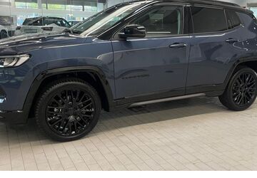 Jeep Compass 4.795 km 25.670 &euro; Dortmund 44145