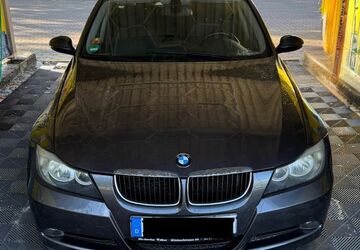 BMW 318 221.685 km 1.900 &euro; Dortmund 44147