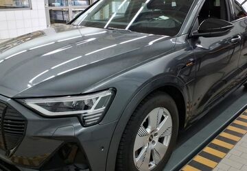 Audi e-tron 54.579 km 36.100 &euro; Hagen 58091