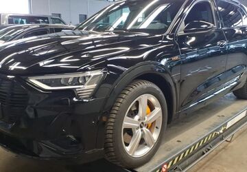 Audi e-tron 37.840 km 31.850 &euro; Hagen 58091