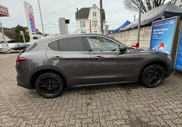 Alfa Romeo Stelvio 135.000 km 17.499 &euro; Dortmund 44269