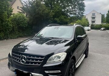 Mercedes-Benz ML 350 310.000 km 9.499 &euro; Dortmund 44145