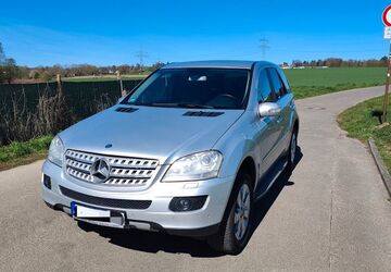 Mercedes-Benz ML 280 286.000 km 4.700 &euro; Dortmund 44267