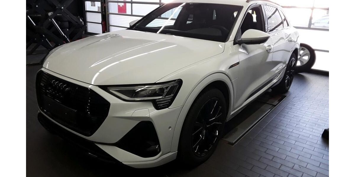 Audi e-tron 52.064 km 36.115 &euro; Hagen 58091