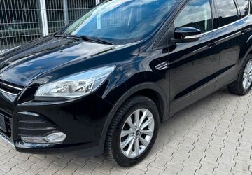 Ford Kuga 121.756 km 9.400 &euro; Dortmund 44145