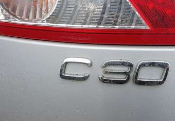 Volvo C30 325.500 km 3.000 &euro; Bochum 44797