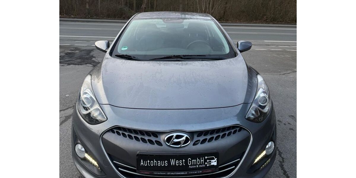 Hyundai i30 68.000 km 7.900 &euro; Castrop-Rauxel 44577
