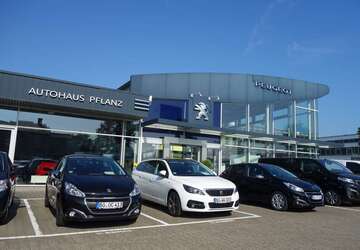 Peugeot 3008 28.235 km 26.530 &euro; Bochum 44801