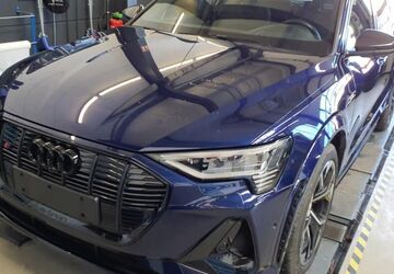 Audi e-tron 40.563 km 44.725 &euro; Hagen 58091