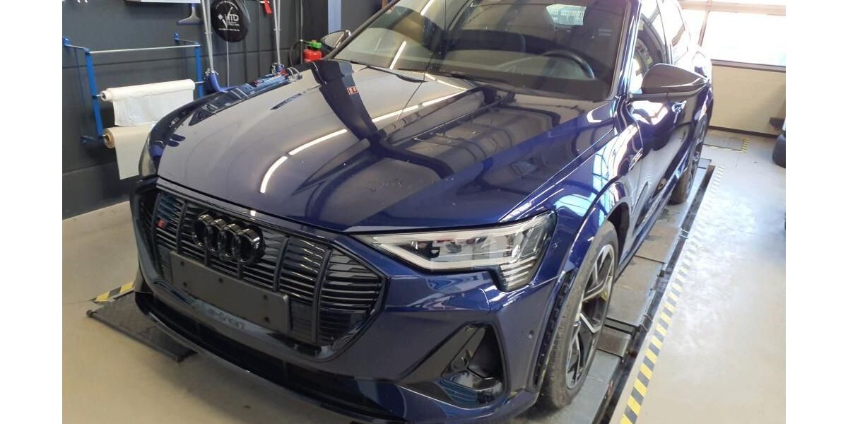 Audi e-tron 40.563 km 44.915 &euro; Hagen 58091