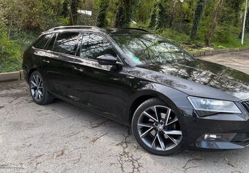 Skoda Superb 97.600 km 24.800 &euro; Dortmund 44287