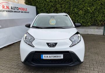 Toyota Aygo (X) 83.943 km 9.800 &euro; Dortmund 44388