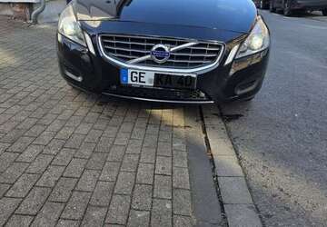 Volvo S60 195.200 km 7.500 &euro; Gelsenkirchen 45894