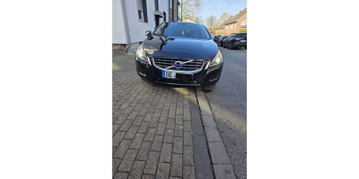 Volvo S60 195.200 km 7.500 &euro; Gelsenkirchen 45894