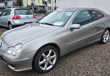 Mercedes-Benz C 180 134.000 km 5.950 &euro; Dortmund 44145