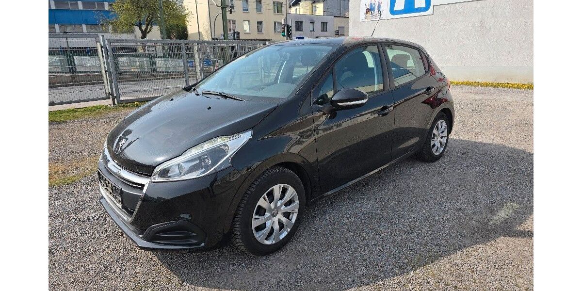 Peugeot 208 85.000 km 5.900 &euro; Dortmund 44145