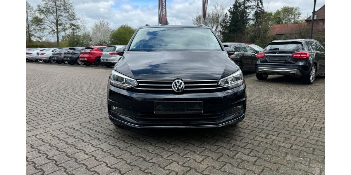 VW Touran 183.813 km 15.390 &euro; Lüdinghausen 59348