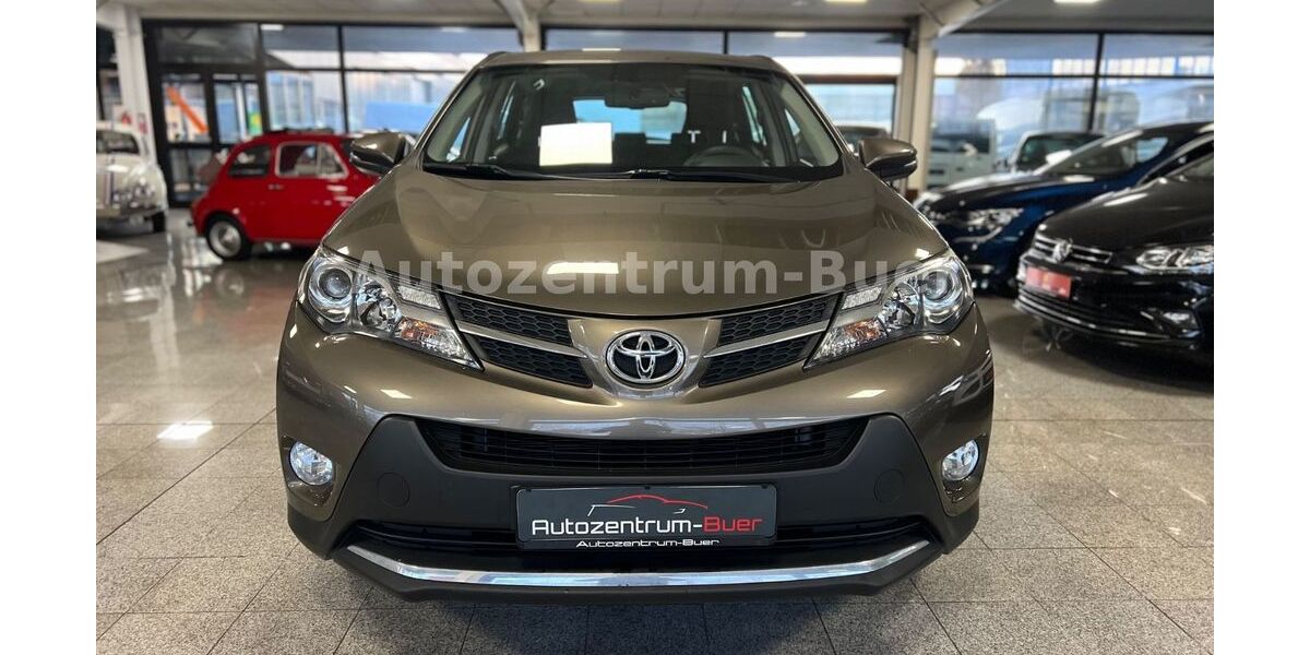 Toyota RAV 4 57.000 km 16.790 &euro; Gelsenkirchen 45881