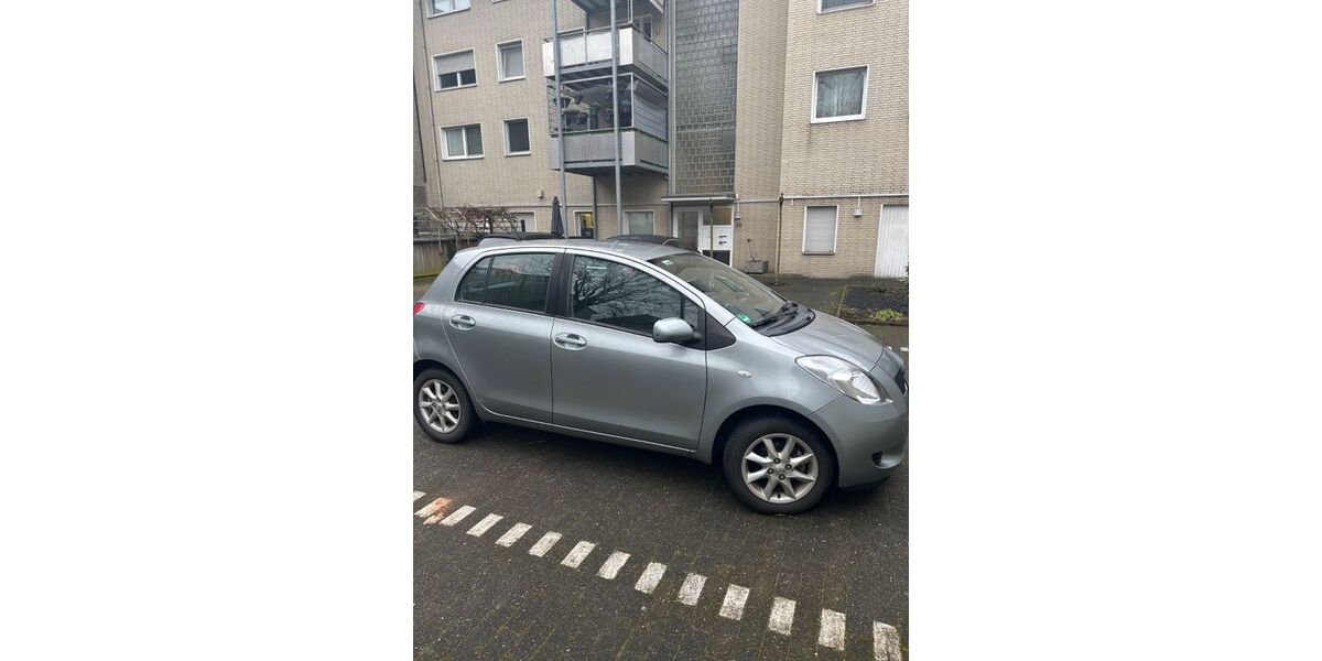 Toyota Yaris 168.000 km 2.550 &euro; Lüdinghausen 59348