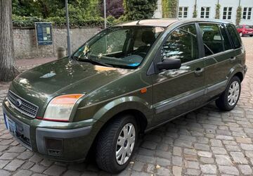 Ford Fusion 99.211 km 2.900 &euro; Gelsenkirchen 45894