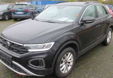 VW T-Roc Life 1.0 TSI LED CLIMATRONIC ALU APS SITZHEI 100.000 km 16.988 &euro; Bergkamen 59192