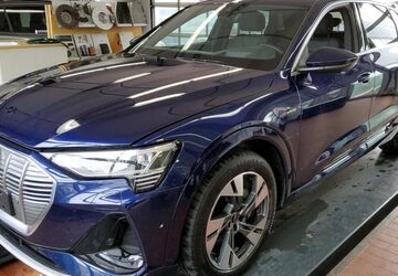 Audi e-tron 35.892 km 34.935 &euro; Hagen 58091