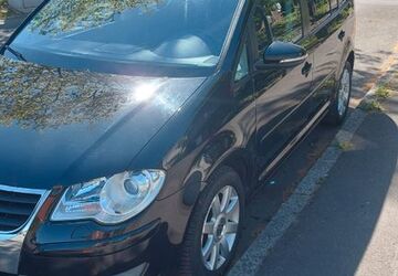 VW Touran 221.065 km 3.600 &euro; Dortmund 44225