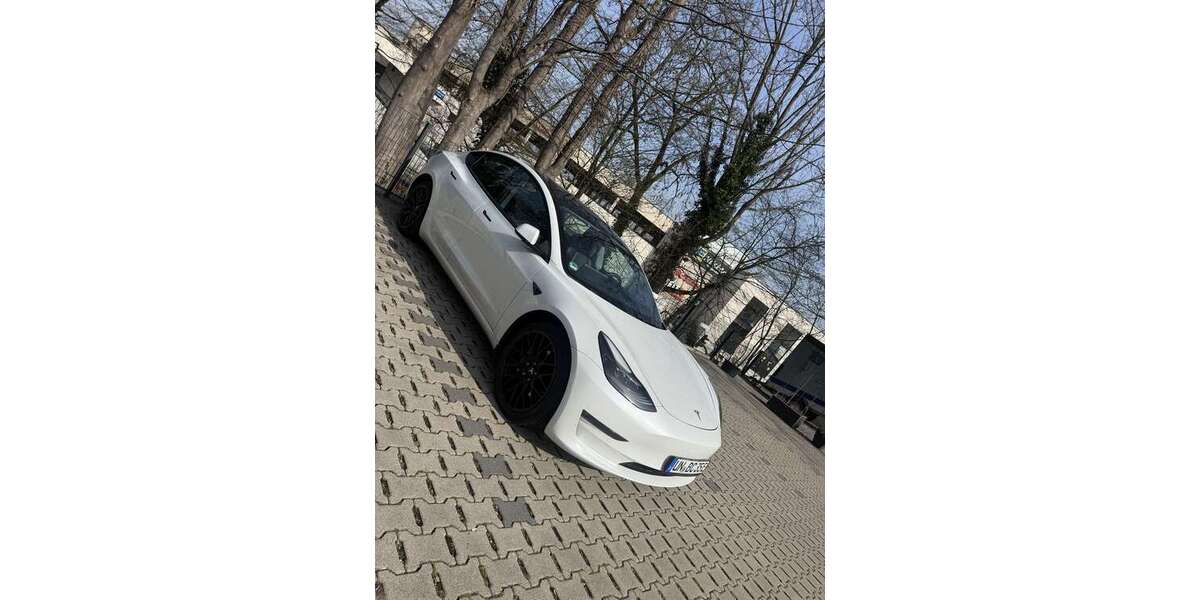Tesla Model 3 136.000 km 24.300 &euro; schwerte 58238