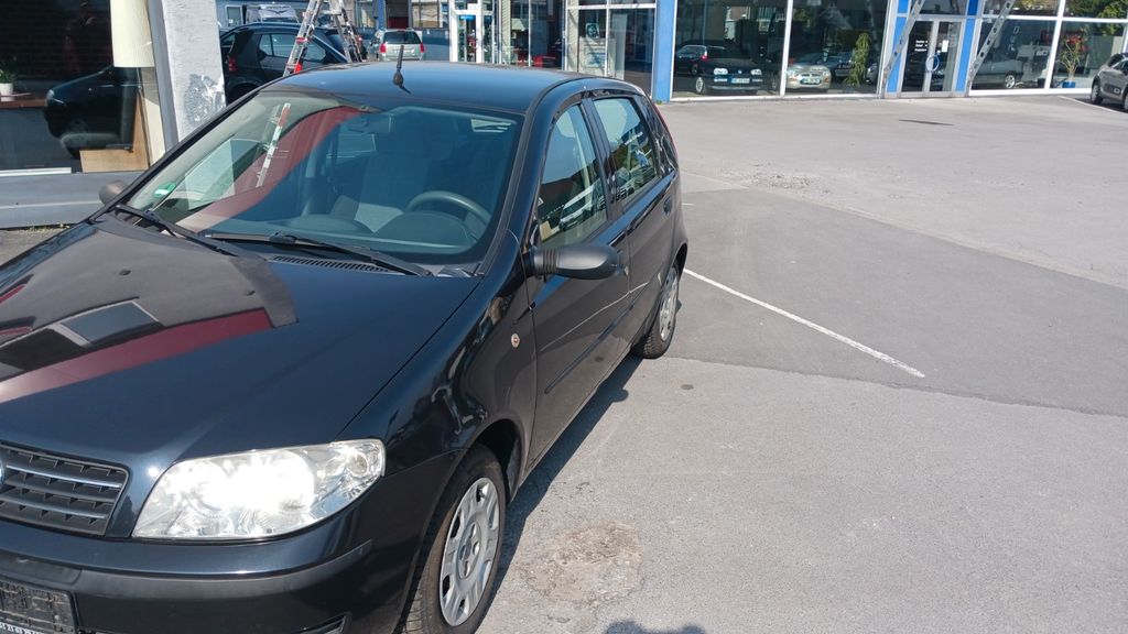 Fiat Punto 179.000 km 1.500 &euro; Menden 58708