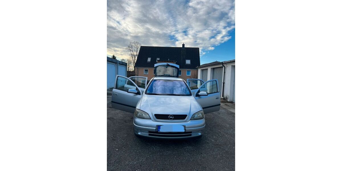 Opel Astra 95.758 km 2.700 &euro; Gelsenkirchen 45897