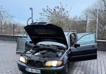 BMW 320 212.000 km 4.300 &euro; Dortmund 44379