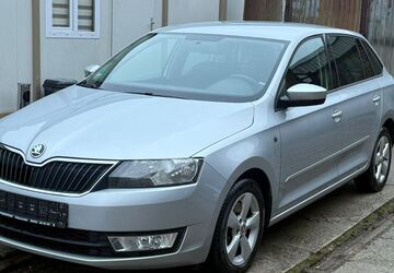 Skoda Rapid 125.000 km 8.490 &euro; Hattingen 45525