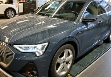 Audi e-tron 54.326 km 37.455 &euro; Hagen 58091