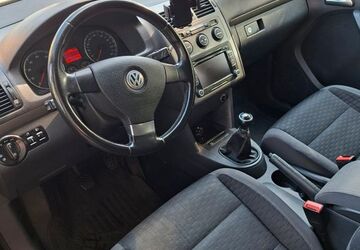 VW Touran 222.000 km 4.100 &euro; Dortmund 44225