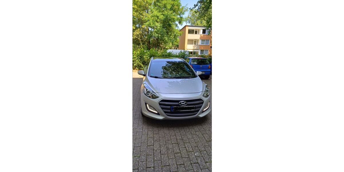 Hyundai i30 133.000 km 11.500 &euro; dortmund 44287