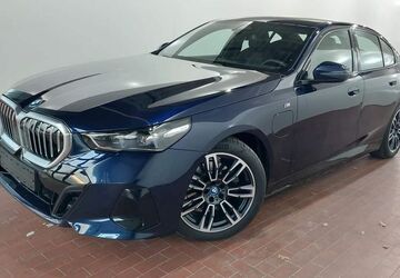 BMW 530 24.347 km 53.675 &euro; Hagen 58091