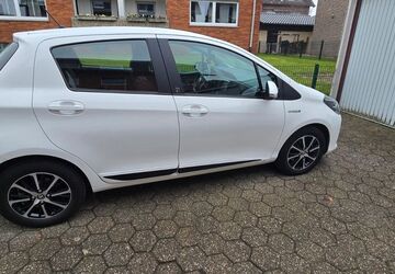 Toyota Yaris 86.373 km 12.100 &euro; Oer-Erkenschwick 45739