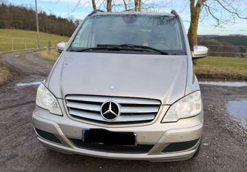 Mercedes-Benz Viano 290.000 km 19.900 &euro; Hemer 58675