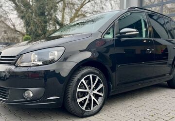 VW Touran 127.400 km 9.950 &euro; Bochum 44894