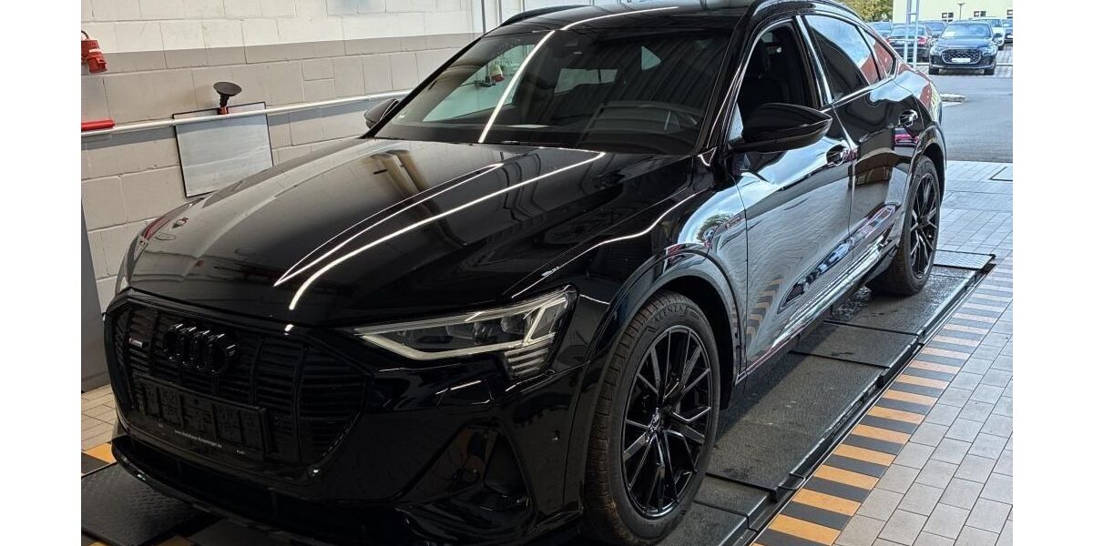 Audi e-tron 58.984 km 31.345 &euro; Hagen 58091