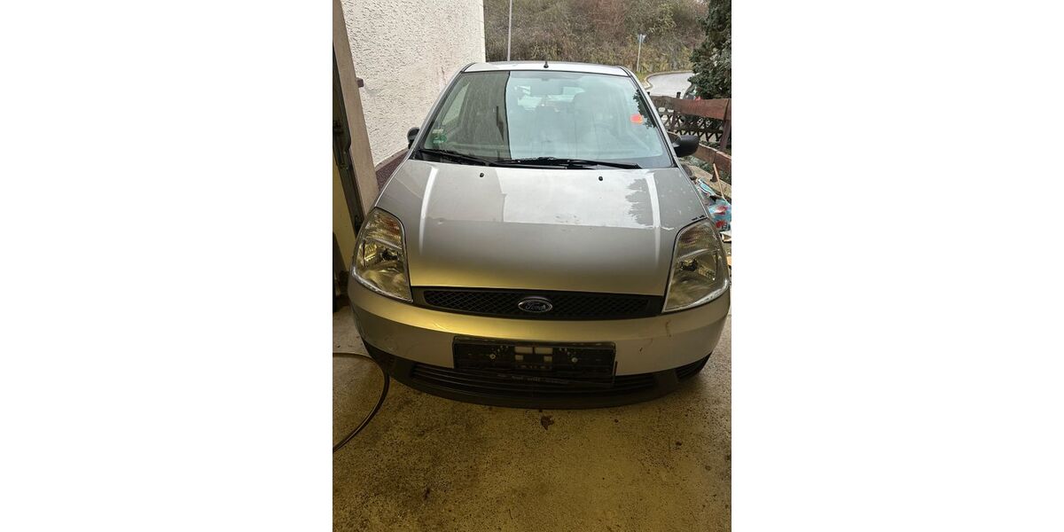 Ford Fiesta 55.000 km 2.600 &euro; Hemer 58675