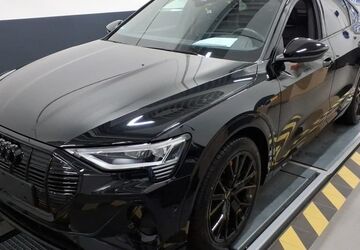 Audi e-tron 37.451 km 38.900 &euro; Hagen 58091