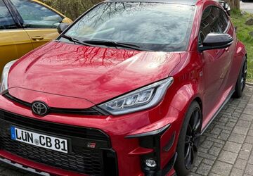 Toyota Yaris 9.000 km 46.990 &euro; Bergkamen 59192