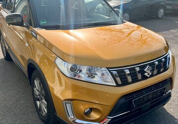 Suzuki Vitara 18.000 km 15.499 &euro; Recklinghausen 45663
